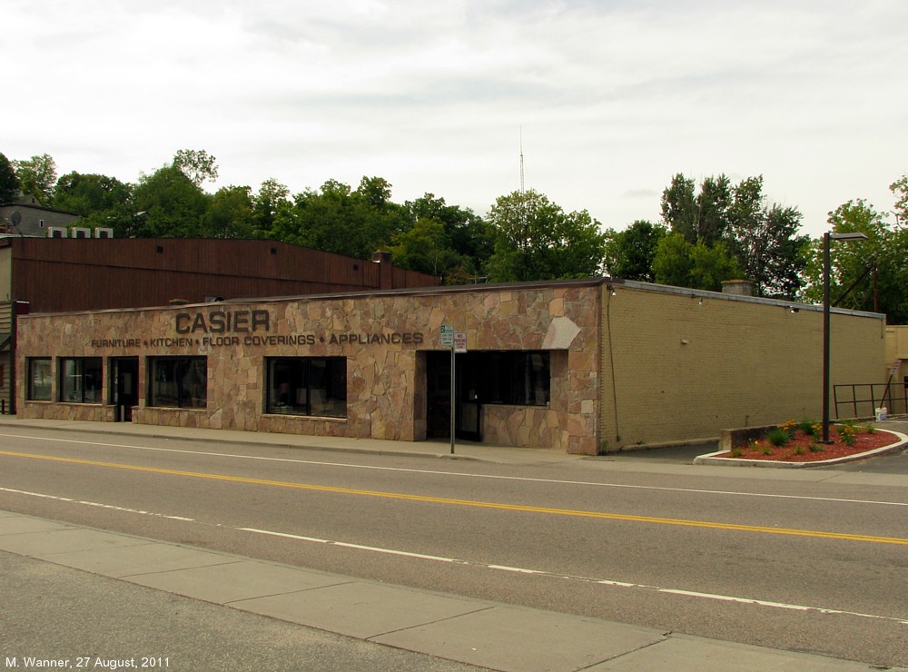 14%20Bloomingdale%20Avenue.jpg