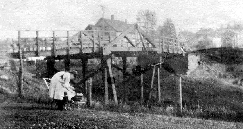 East%20Pine%20Street%20Bridge.jpg