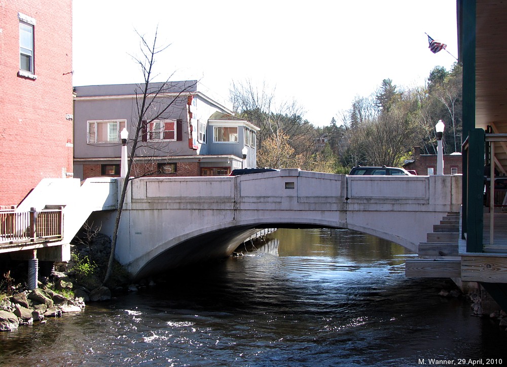 Broadway%20Bridge.jpg