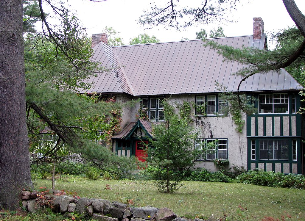 Peyton%20Clark%20Cottage.jpg