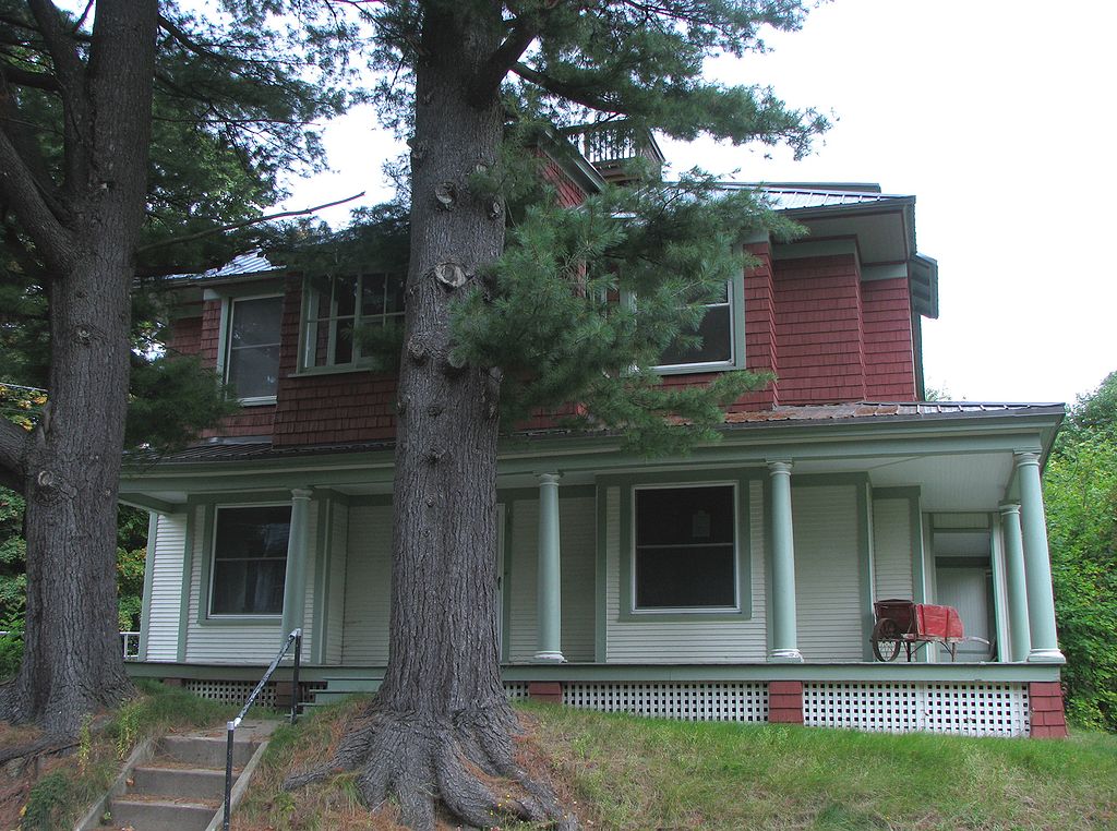 Orin Savage Cottage.jpg