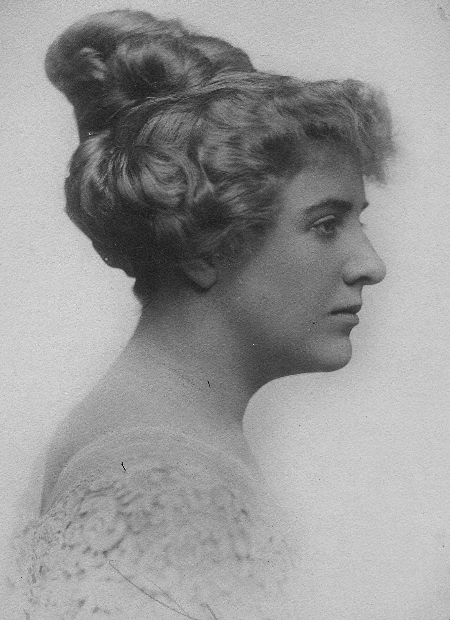 Edith Welton2.jpg