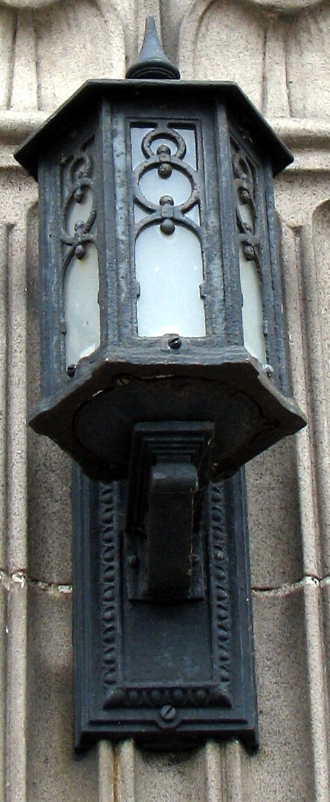 mystery%20light%20fixture.jpg