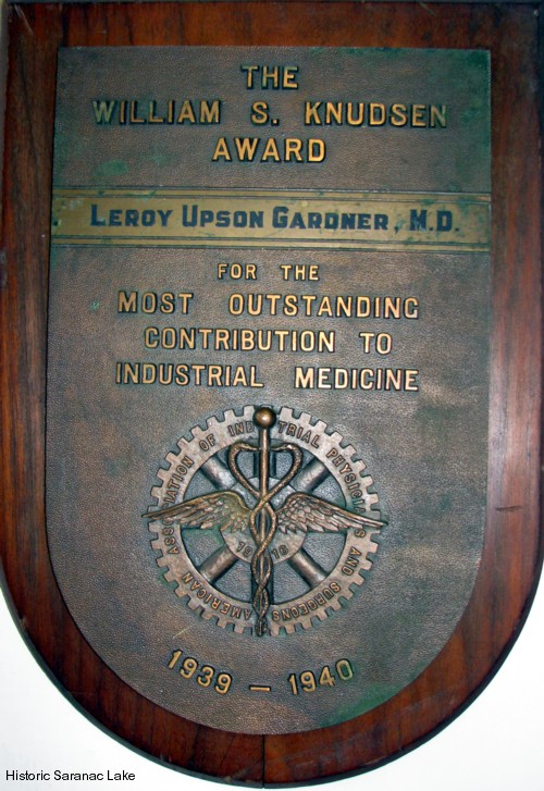 Knudson%20Award.jpg