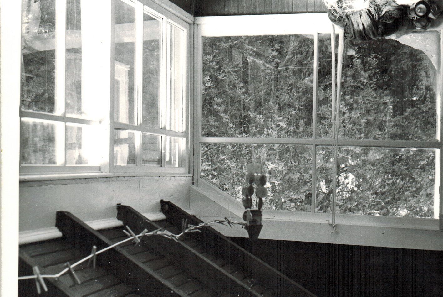 34ShepardAveCoulterCottageSept19892ndFloorPorchFacingEastandSouth.jpeg