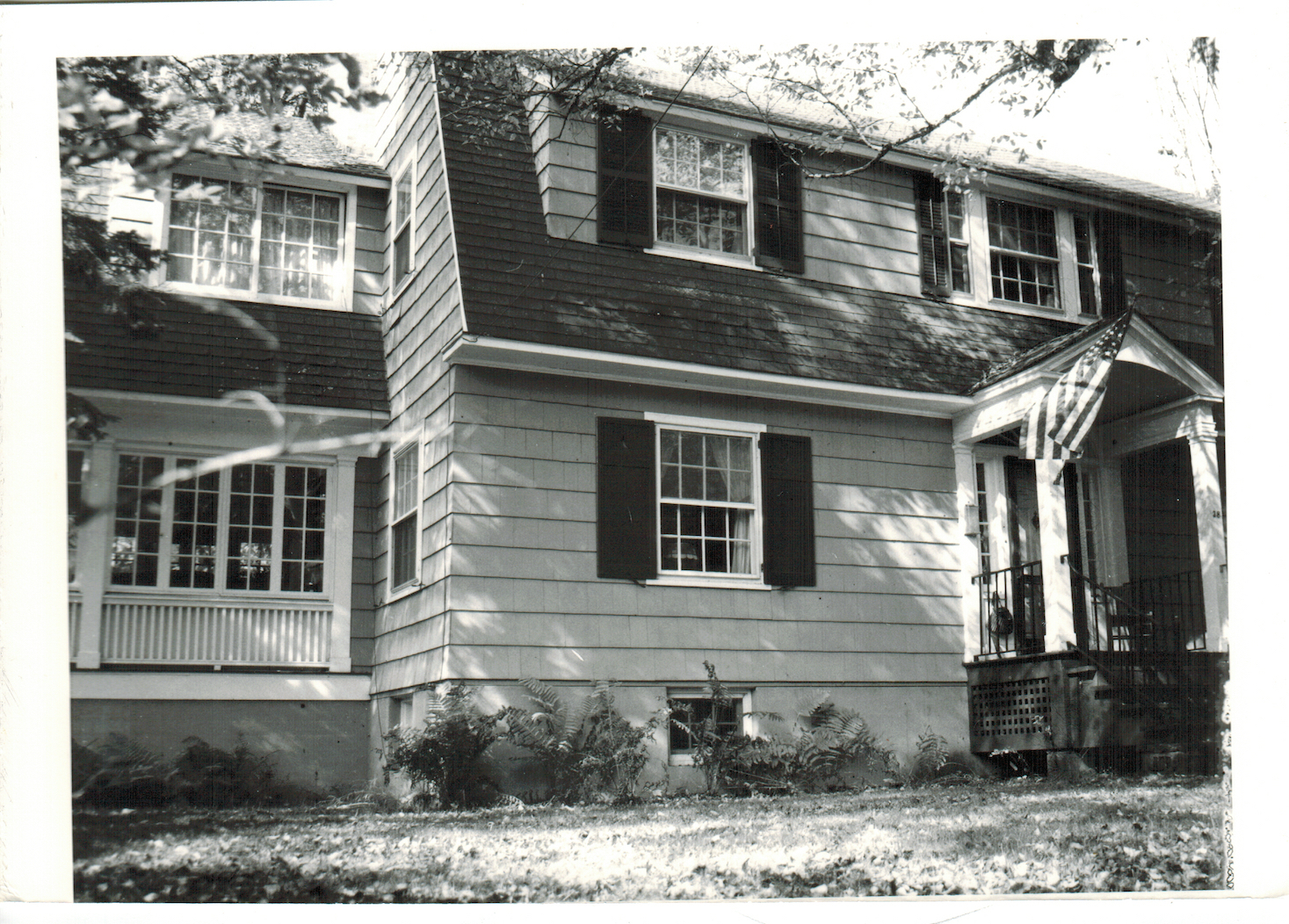 28CatherineFeustmanCottageOct1991East.jpeg