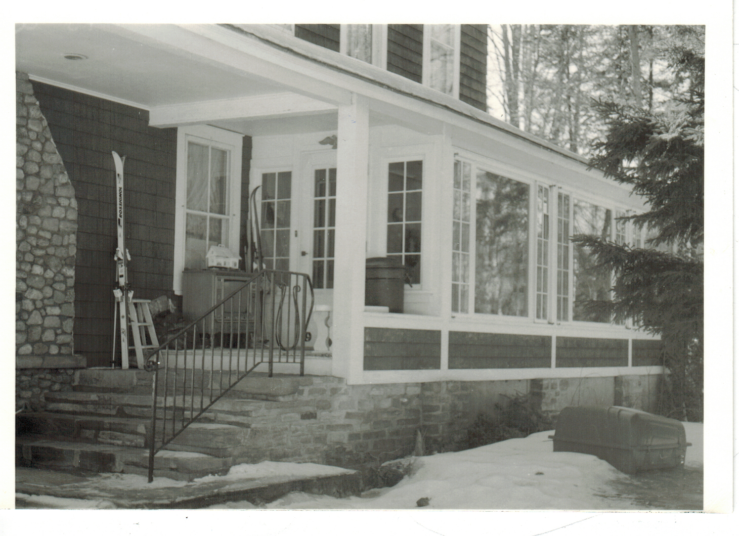 26AlgonquinLeisCottageFeb1989WestElevation.jpeg