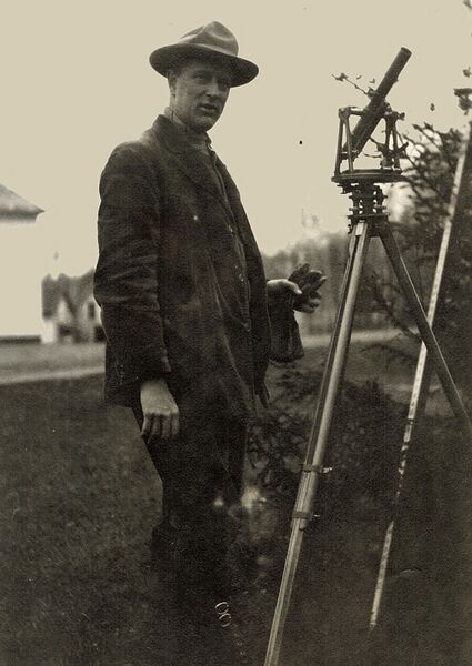 File:Harry Hull.jpg