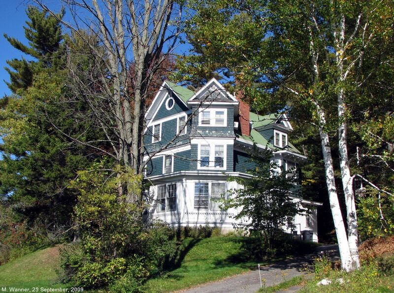 File:60 Lake Flower Avenue.jpg