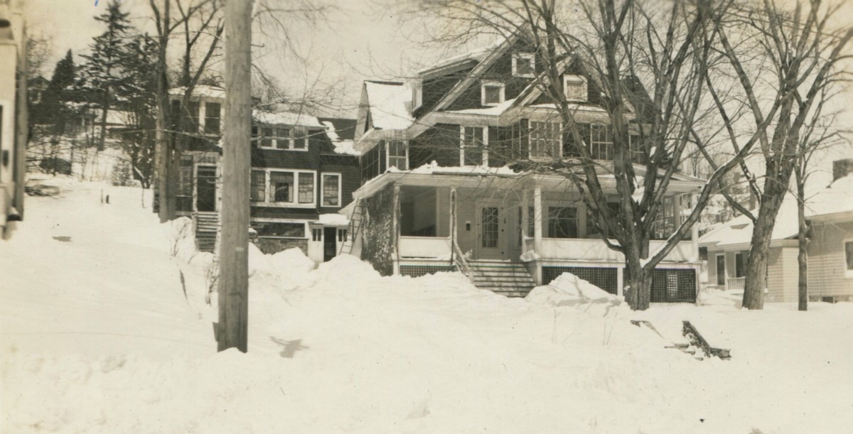 Mrs.%20Lawrence%20Cottage.jpg