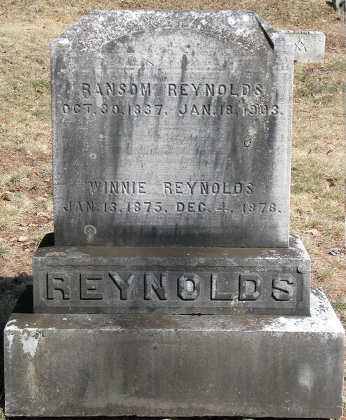 File:Ransom Reynolds tombstone.jpg