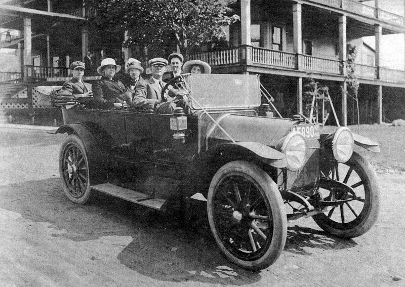 File:Clyde Cheesman family.jpg