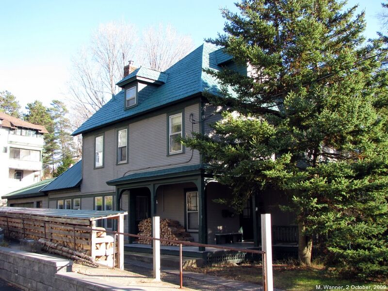File:50 Shepard Avenue.jpg