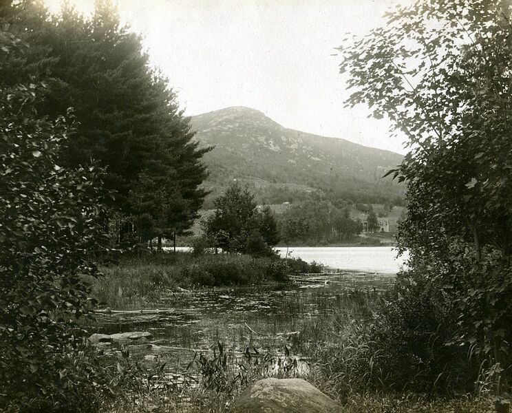 File:Moody Pond and Mt. Baker.jpg