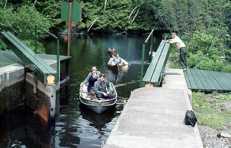 File:Campers enter the Lower Locks undated.jpg