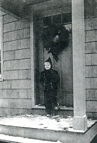 File:Pat Datolla 1937.jpg