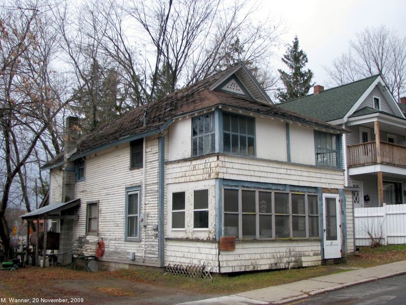 File:63 Shepard Avenue.jpg