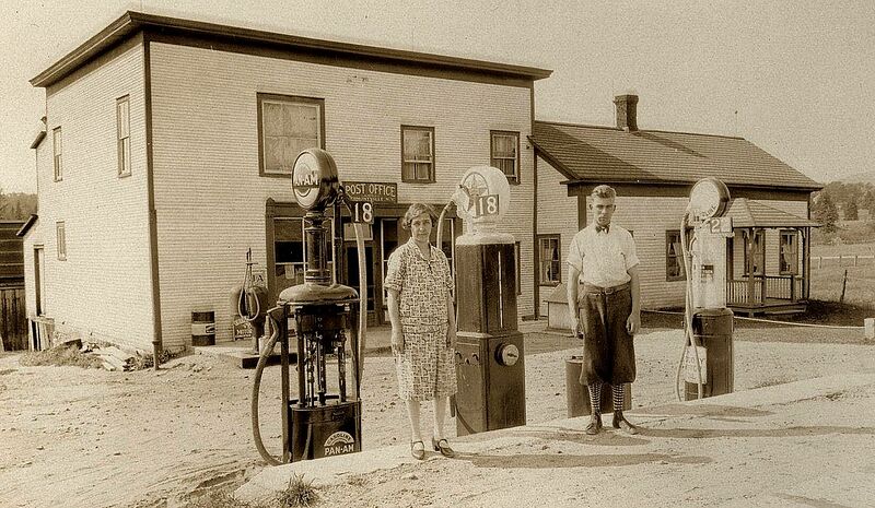 File:Roger's Store.jpg