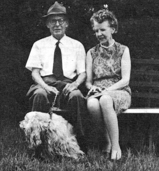 File:Beanie and Elizabeth.jpg