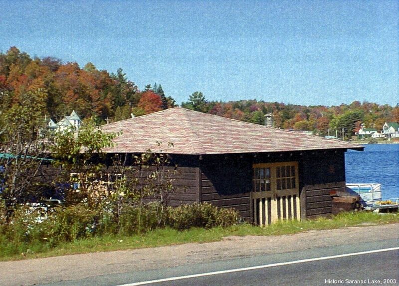 File:William G. Distin Boat House.jpg