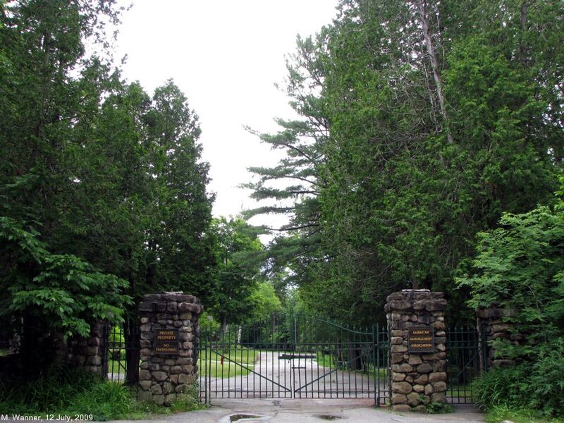 File:South Gate.jpg