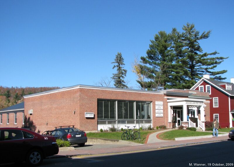 File:Saranac Lake Library 2009.jpg