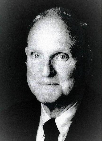 File:Herbert V.W. Bergamini 2.jpg