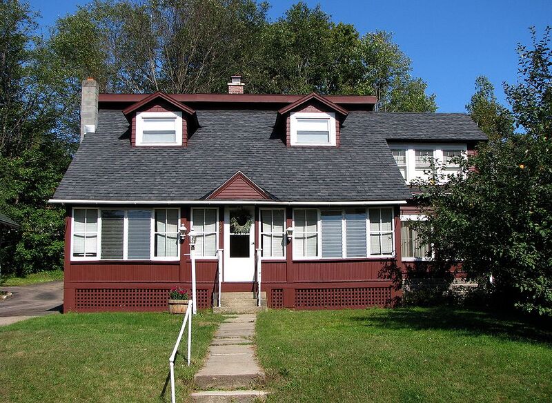 File:Pittenger Cottage.jpg