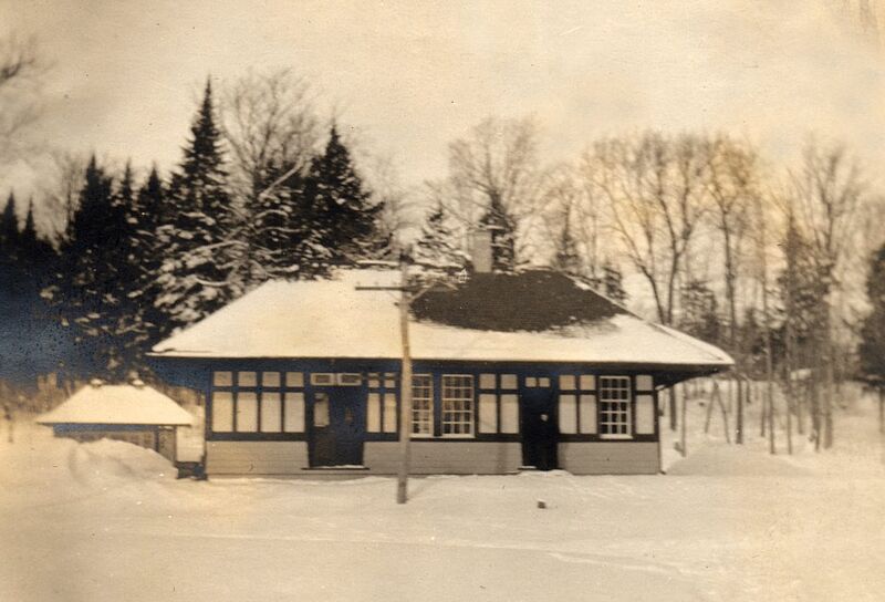 File:Lake Kushaqua Train Station.jpg