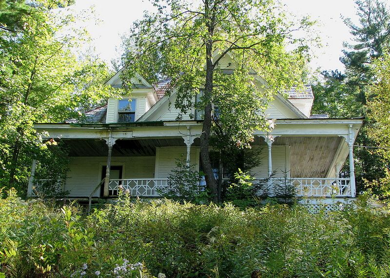 File:62 Algonquin Avenue.jpg