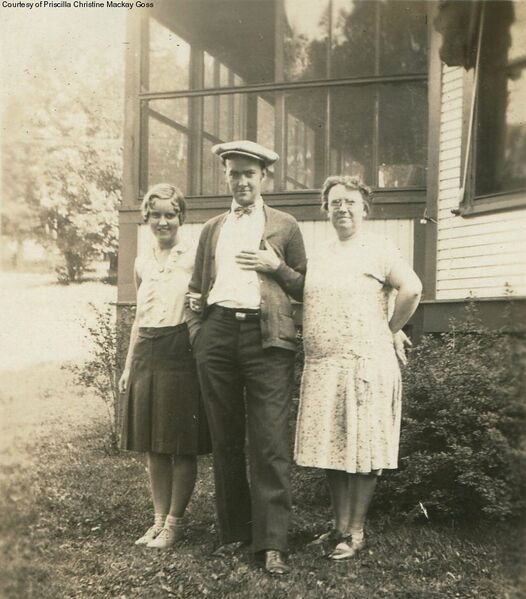 File:Mr & Mrs Parker-Priscilla Bergren-4 Elm-1930s.jpg
