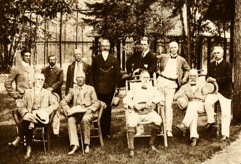 File:St. Regis Yacht Club.jpg