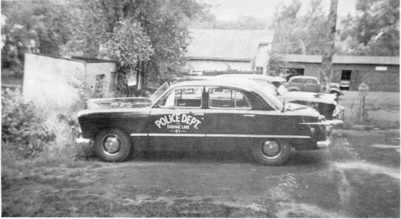 File:Saranac Lake Police car c. 1950.jpg