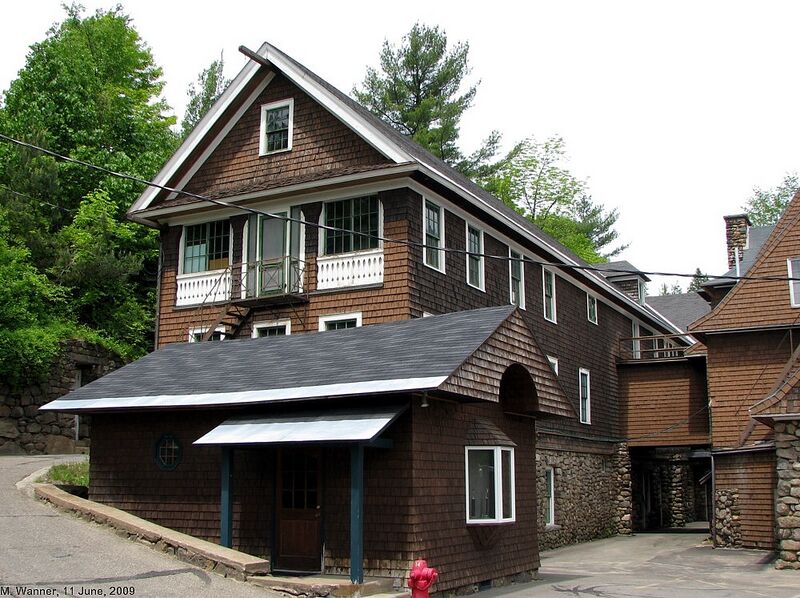 File:Service Building.jpg