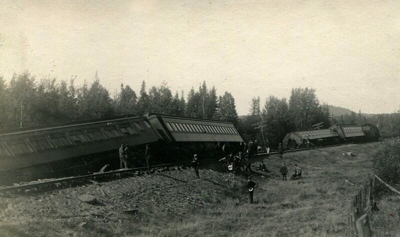 File:Train wreck near Ray Brook2.jpg