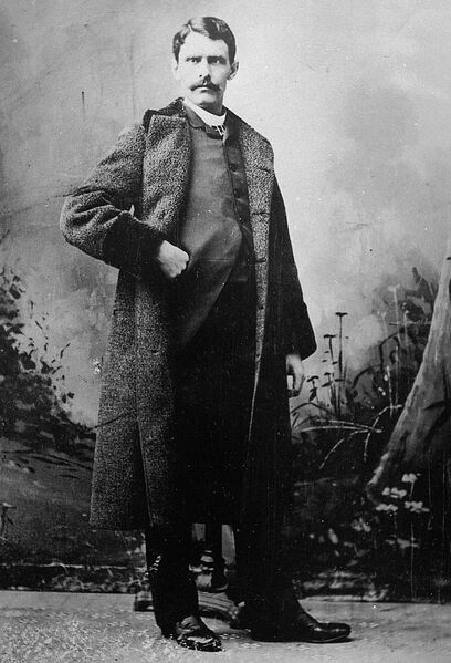 File:Orville Gibson pre-1910.jpg