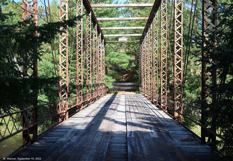 File:Thatcherville Bridge.jpg