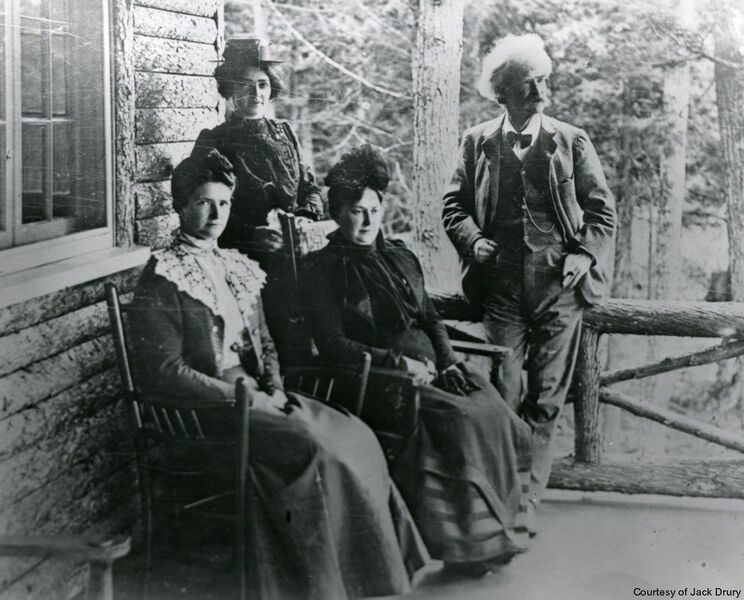 File:Mark Twain family.jpg