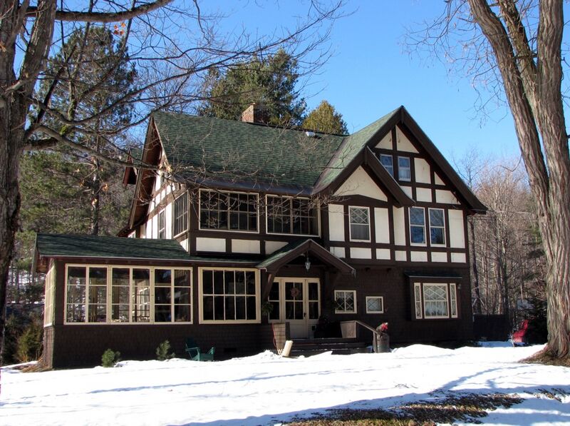 File:Lawrason Brown Cottage.jpg