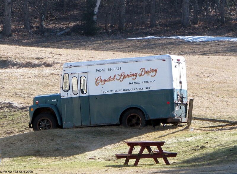 File:Crystal Spring Run Dairy truck.jpg