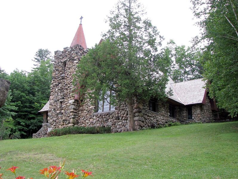 File:Adk Cottage San Chapel.jpg